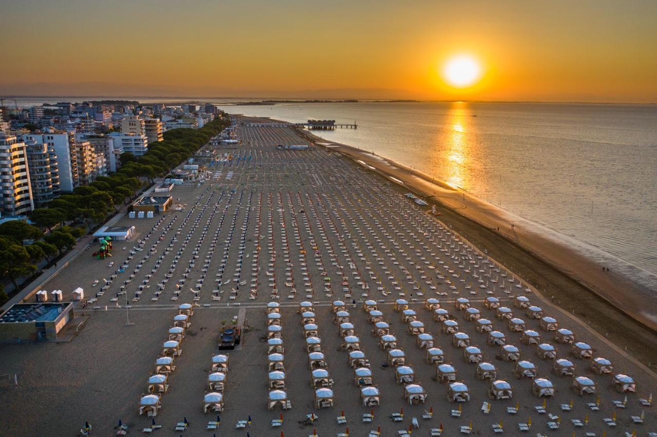 Villaggio Giove Lignano Sabbiadoro Buitenkant foto